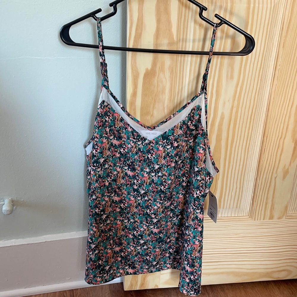 Nine West multicolor tank top. XXL. Never worn!!!